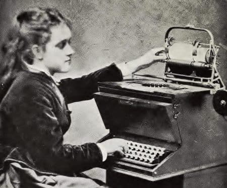 Lilian-Sholes-primeira-secretaria