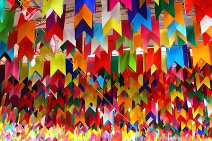 festa-juninas-e-suas-lindas-e-coloridas-bandeiras