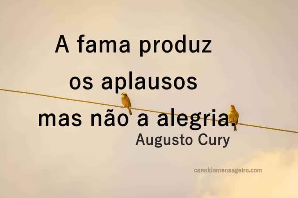 a-fama-produz-aplausos